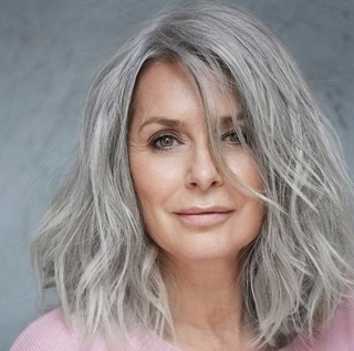 Coiffures femmes 50 ans